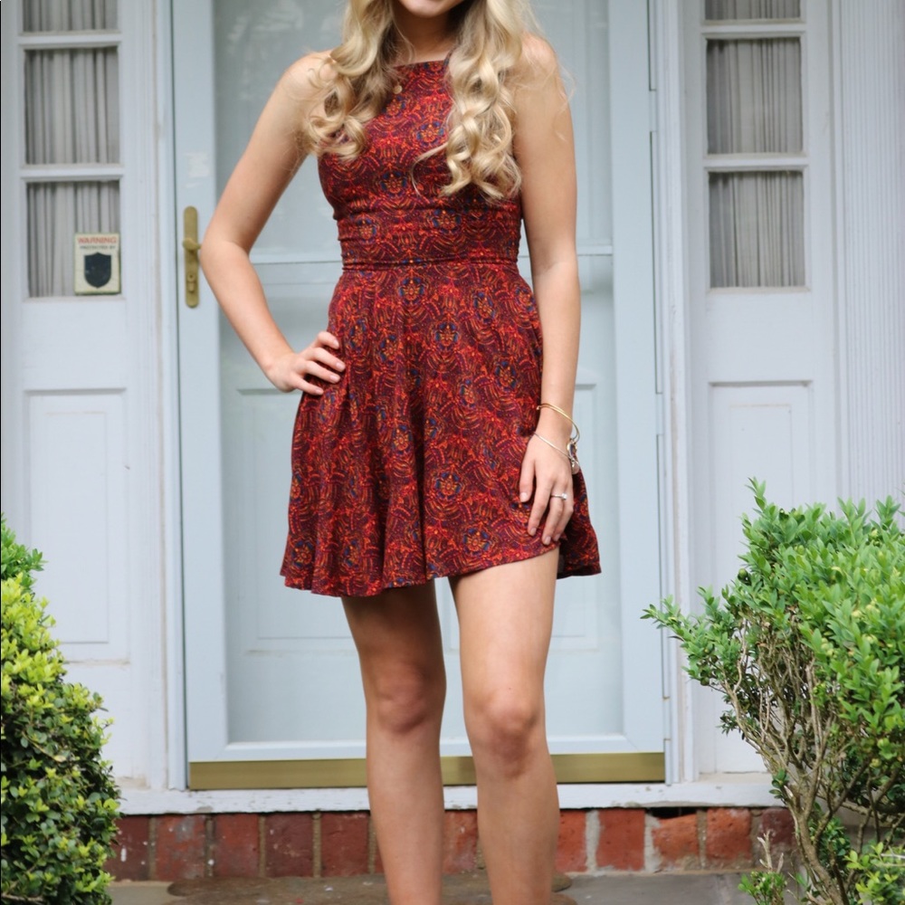 Abercrombie and fitch maroon dress